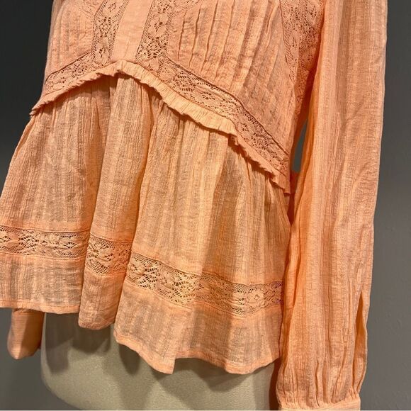 American Eagle salmon color lace crop‎ top size XXS - Picture 3 of 13